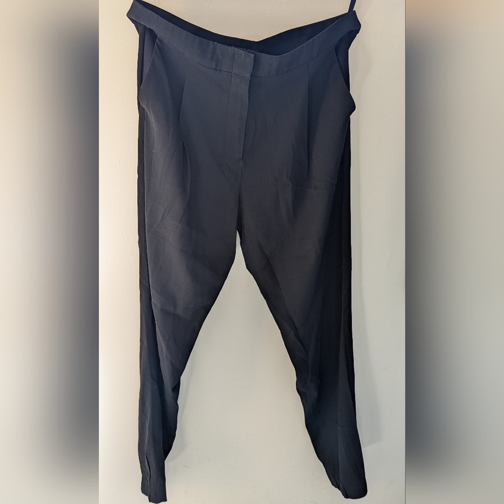 Babaton crepe jogger dress pants size 4